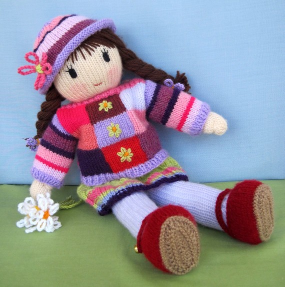 Knitting Doll is Beautiful - thefashiontamer.com